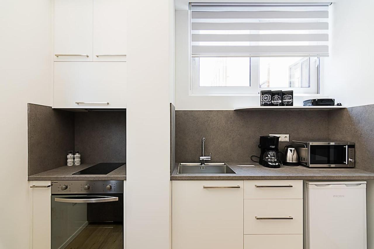 Brand New Flat For 4 Ppl Next To Syntagma Sq. Apartment Athena Bagian luar foto