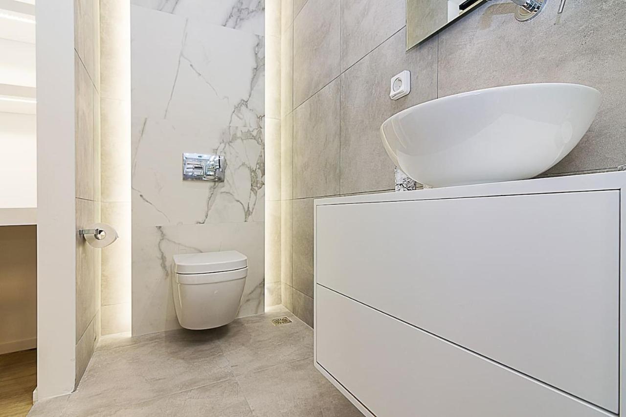 Brand New Flat For 4 Ppl Next To Syntagma Sq. Apartment Athena Bagian luar foto